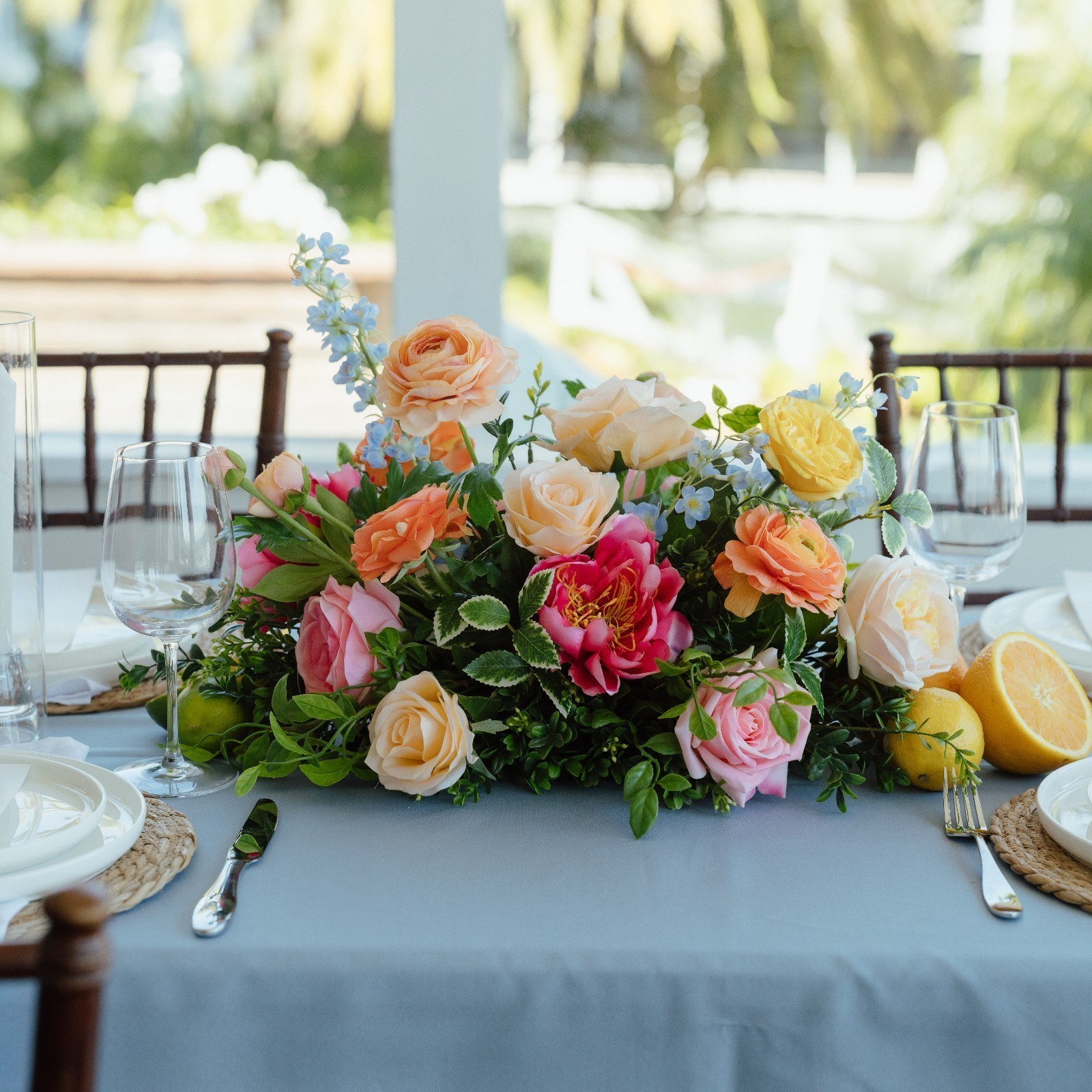 Vibrant Centerpiece (Vaseless)